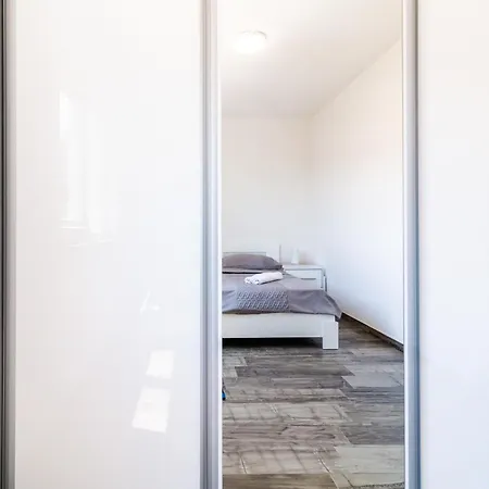 Guest house Jungen Podstrana